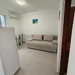 Konukevi Baresic Podgora (Split-Dalmatia)
