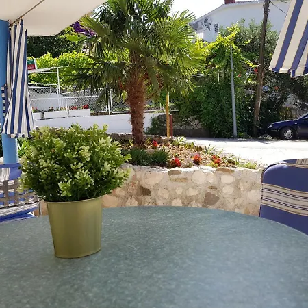 Baresic 3*