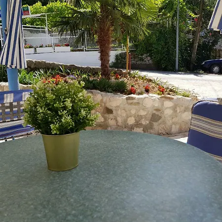 Baresic Gostinjska kuća Podgora
